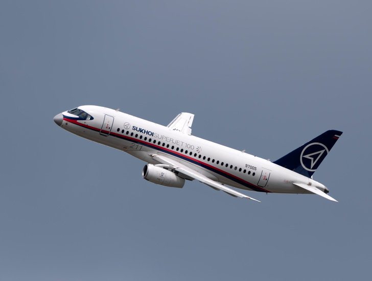 Под Москвой разбился Sukhoi Superjet — пилоты увели самолет от домов