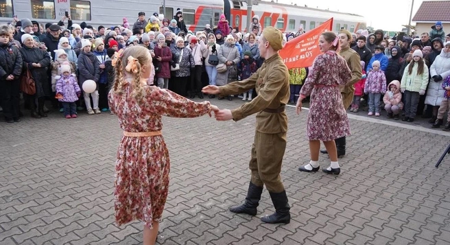В День Победы, 9 мая, в 13:00 на главном вокзале Ярославля состоится праздничный концерт | Источник: СЖД