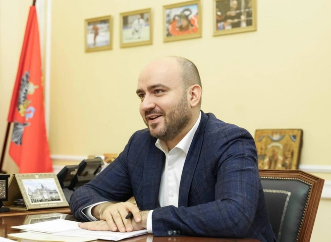 Губернатор поблагодарил женщин за то, что они делают для региона | Источник: Вячеслав Федорищев / Telegram