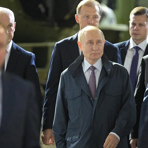 Президента сопровождали федеральные министры | Источник: kremlin.ru