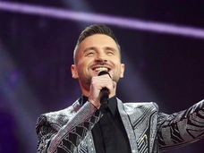 Сергей Лазарев увидел маму на сцене и расплакался, а Кудрявцева снова говорила о любви: спецвыпуск «Маски»