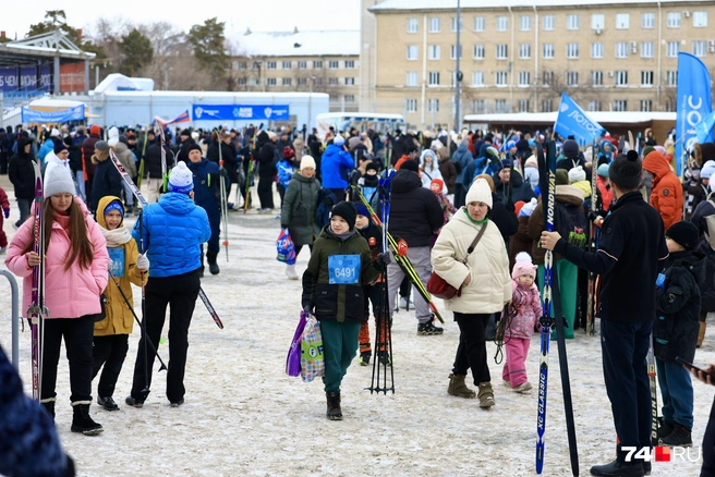 Только посмотрите, сколько народу! | Источник: Михаил Шилкин