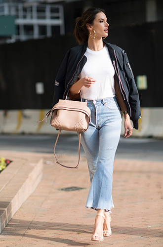 Алессандра Амбросио