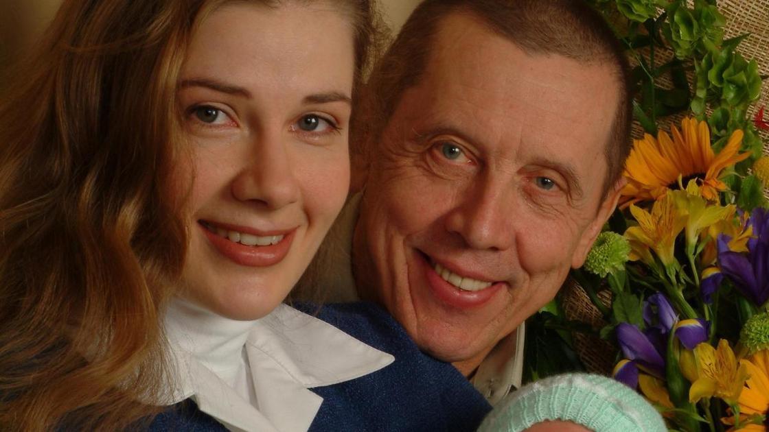 Один служит в храме, другой покоряет сцену: какими выросли сыновья Валерия Золотухина