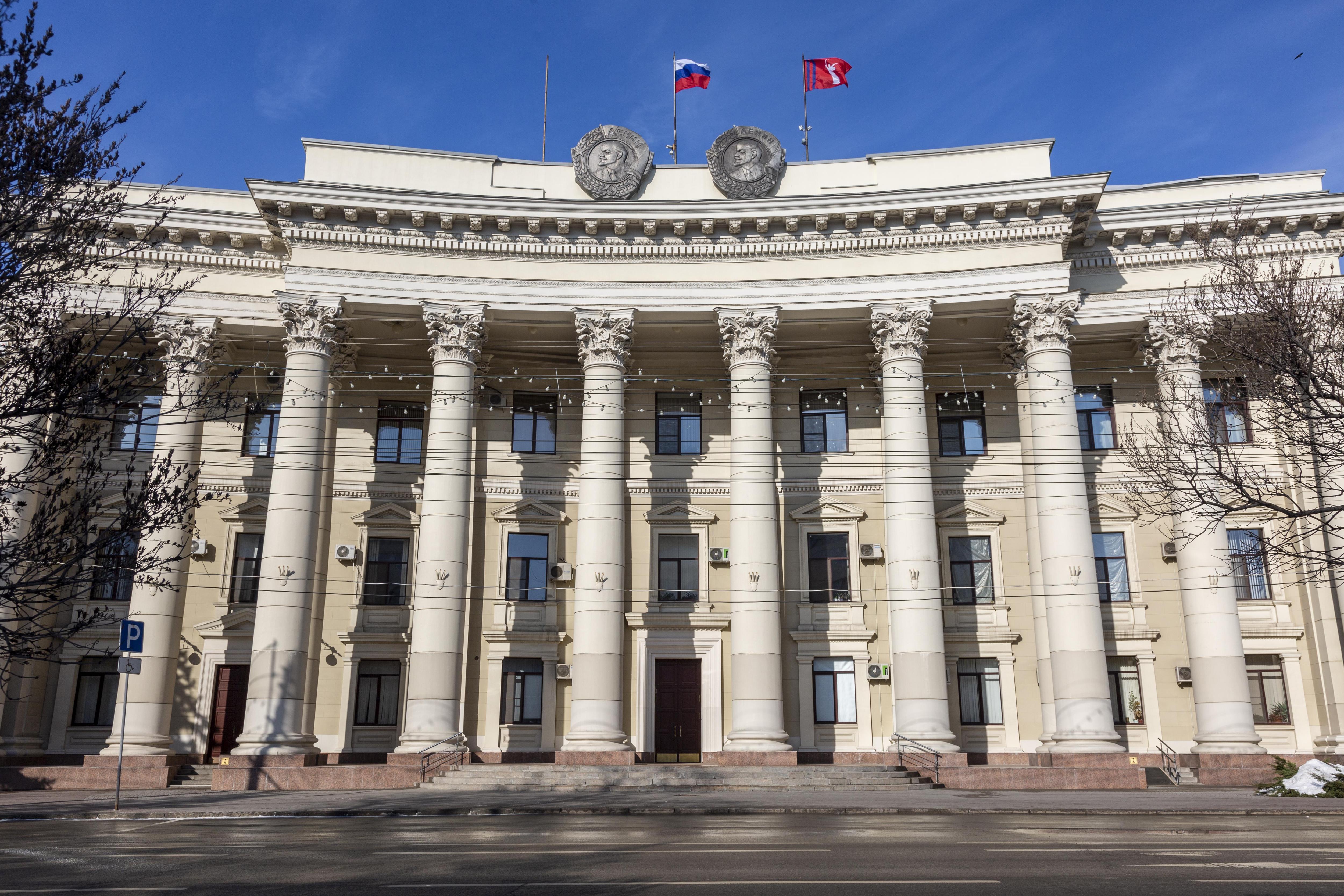 В Волгограде начальник полиции доложит о борьбе с преступностью вместе со ставшим подсудимым депутатом