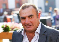 Не стал мужем Апексимовой, но подружил с ней жену-танцовщицу. Расставания и встречи Сергея Векслера