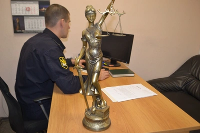 Банк оштрафован за незаконные звонки от имени приставов