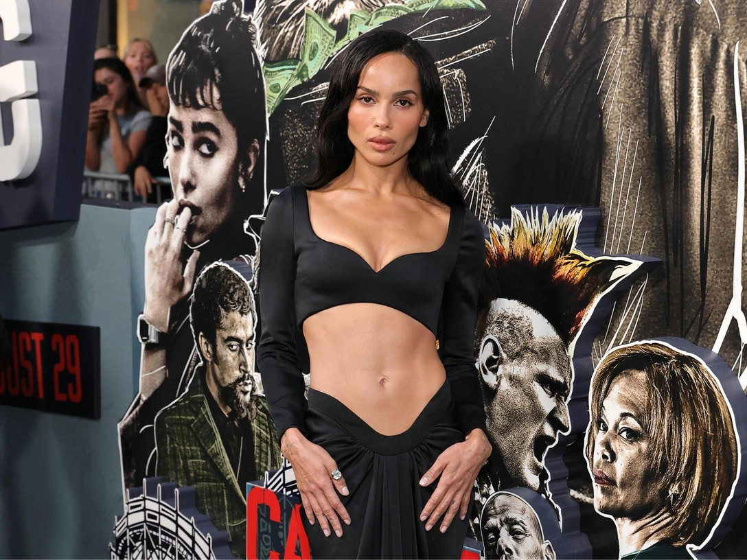 Вопрос дисциплины: как накачать пресс по методу Зои Кравиц | marieclaire.ru