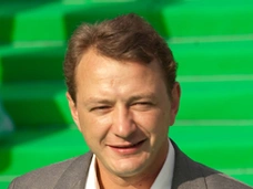 Марат Башаров развлекает новую девушку в Каннах