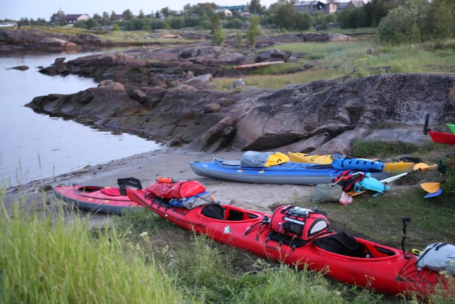 В лодках было всё необходимое для выживания | Источник: Олег Беневоленский