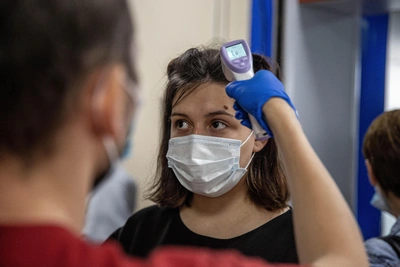 Рост заболеваемости ОРВИ и гриппом в Татарстане: правила ношения масок