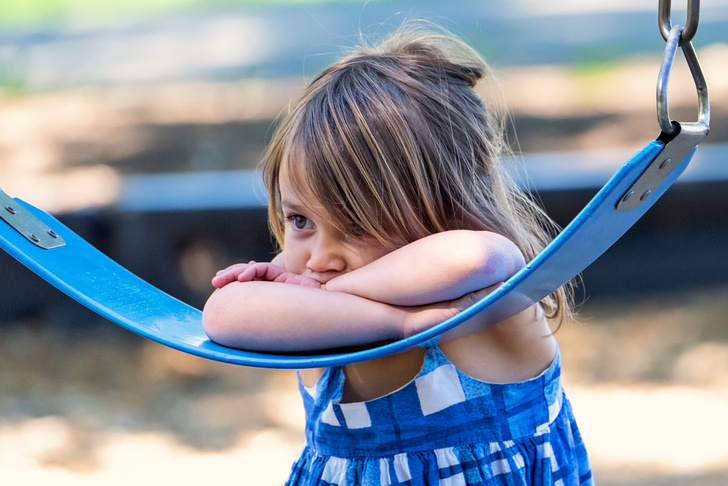 Не надо стесняться: 10 эффективных упражнений для застенчивых малышей