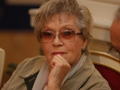 Состояние 90-летней Алисы Фрейндлих резко ухудшилось: «Мне очень тяжело говорить»