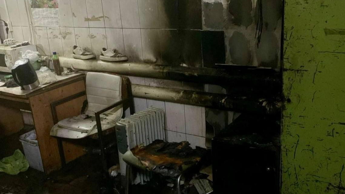 В пожаре возле торгового центра «Мир» в Уфе погиб мужчина