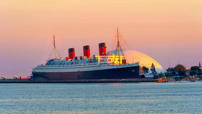 Queen Mary в городе Лонг-Бич в 2025 году | Источник: Chizhevskaya Ekaterina/Shutterstock/Fotodom.ru