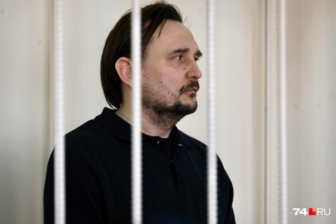 Обвиняемый заверил, что во всем признался и не намерен скрываться от следствия | Источник: Михаил Шилкин