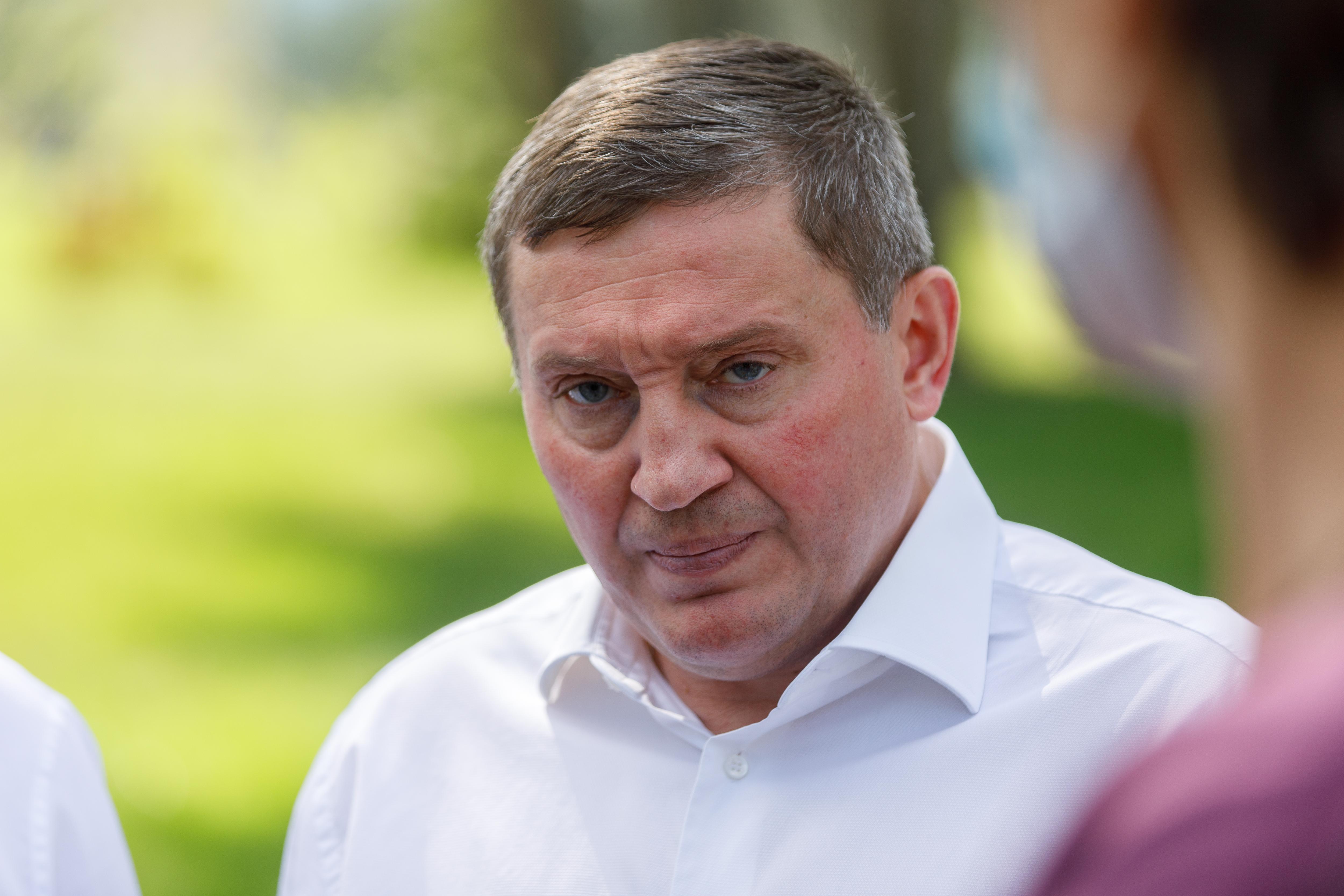 «Возникли локальные возгорания травы»: Андрей Бочаров прокомментировал атаку беспилотников на Волгоградскую область