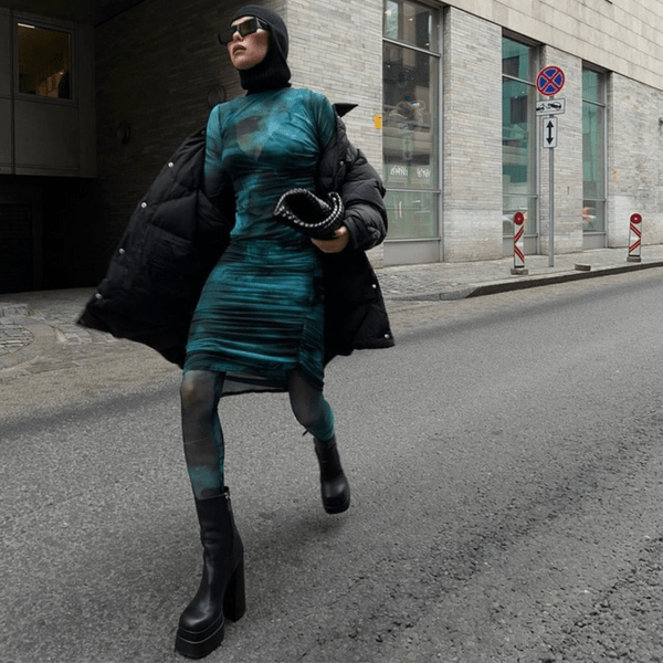 С чем носить балаклаву зимой 2022: показывает фэшн-блогер Карина Нигай