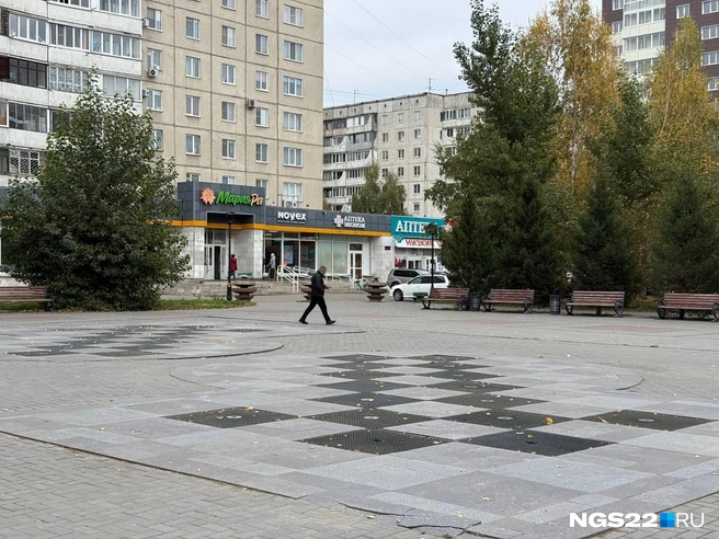 Пешеходный фонтан в Сквере панфиловцев | Источник: Полина Шевчукова / NGS22.RU