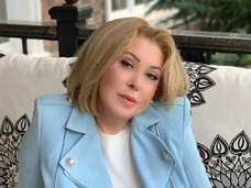 Любовь Успенская устроила скандал с соседями по поселку и избила собаку – шокирующее видео