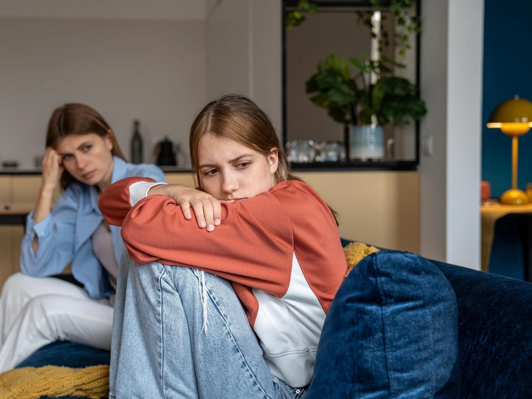 16 фраз матерей, которые превращают счастливых детей в несчастных взрослых | marieclaire.ru