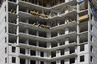 Меньше ввод жилья и падение доходов от КРТ: отчет КСП