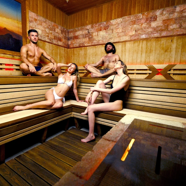 Каждые полчаса в двух парных профессиональные пармейстеры проводят сеансы для всех желающих | Источник: ООО «ВДТ Строй»