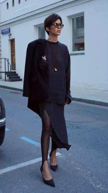 Если вам кажется, что леггинсы с юбкой&nbsp;— это что-то из нулевых, то вы ошибаетесь  | Источник: ru.pinterest.com