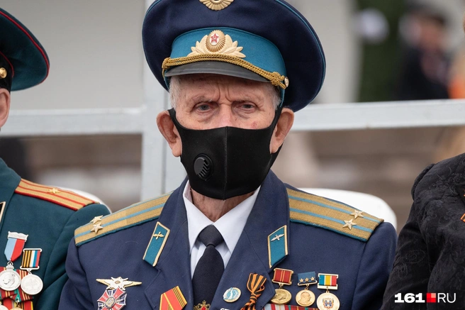 В том году еще требовали носить маски — ковидные ограничения еще действовали | Источник: Евгений Вдовин / 161.RU