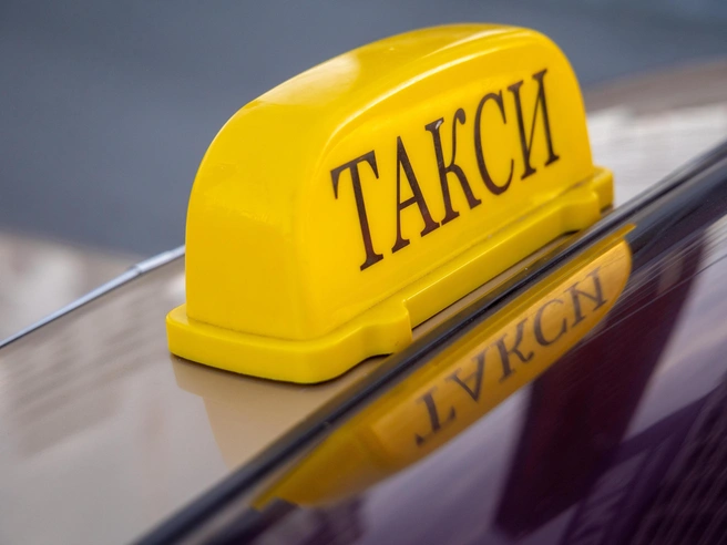 Один из опрошенных начал трудовую деятельность с работы таксистом | Источник: Владислав Лоншаков / E1.RU