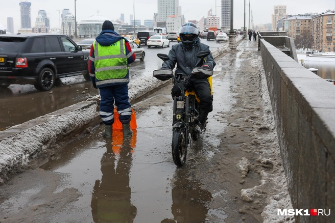 В Москве количество курьеров вырастет до 300 тысяч к 2030 году | Источник: Артём Устюжанин / MSK1.RU