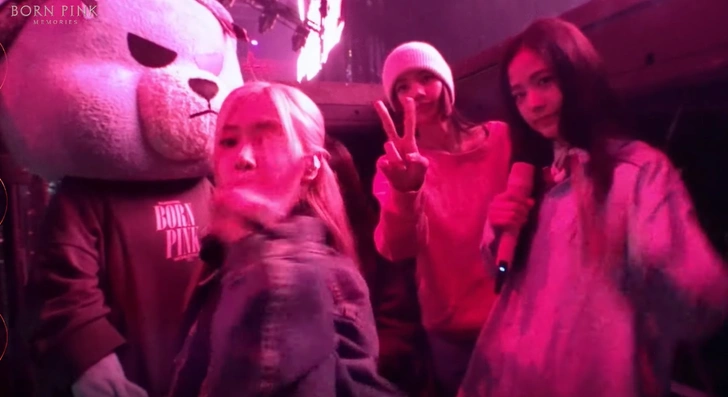 Дженни из BLACKPINK рассказала, почему участницы «избегают» тусовок с Джису 🤣