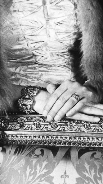 Эдинбургский свадебный браслет: история самого важного подарка принца Филиппа Елизавете