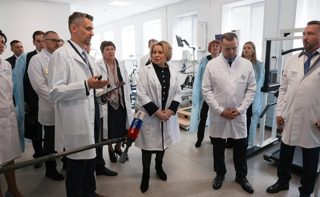 Валентина Матвиенко посетила Курганскую областную больницу и строящееся здание областной поликлиники | Источник: пресс-служба Совета Федерации