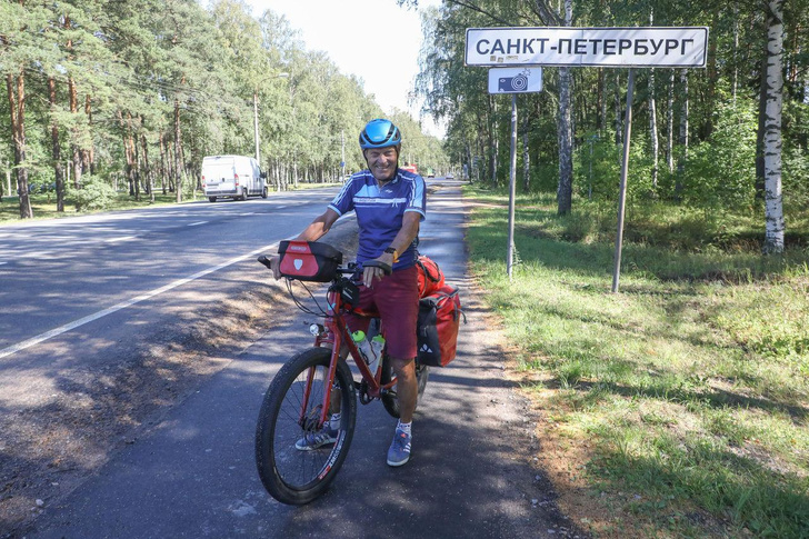 «Друзья отказались, наслушавшись страшных историй про Россию»: зачем немец едет на велосипеде из Выборга в Казань