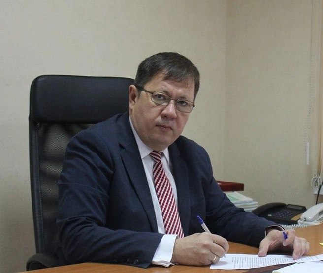 Артур Гафаров уже не первый год работает в руководстве города | Источник: Октябрьский район Уфы / Vk.com