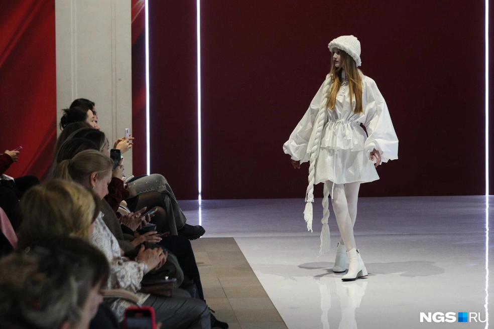 Здесь отсылка к русскому фарфору  | Источник: Андрей Бортко / NGS.RU 