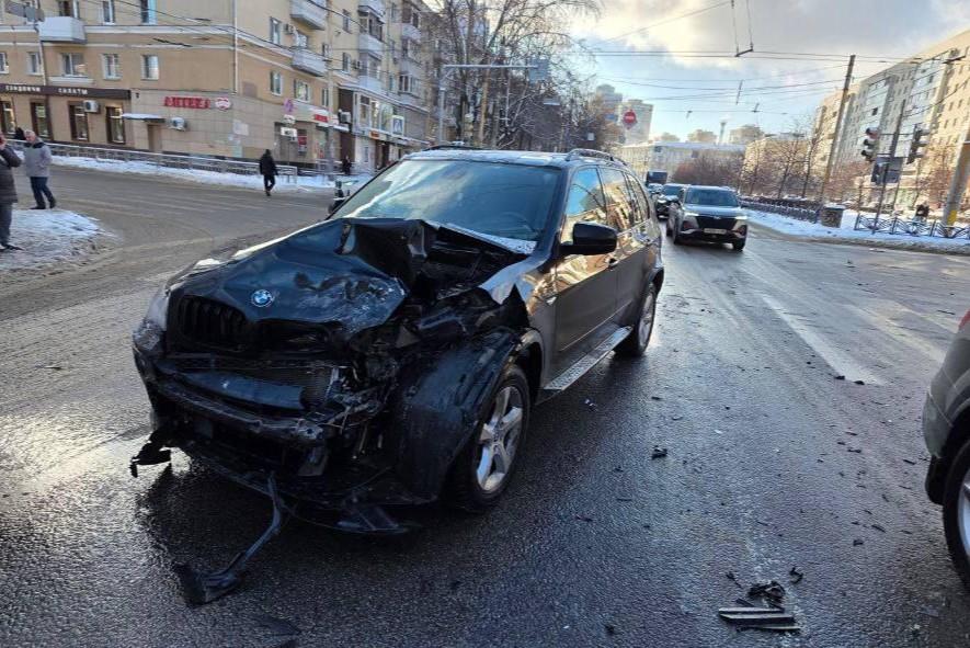 ����� ���������� � ��������� ������������ � ��� � ����� BMW � ��������