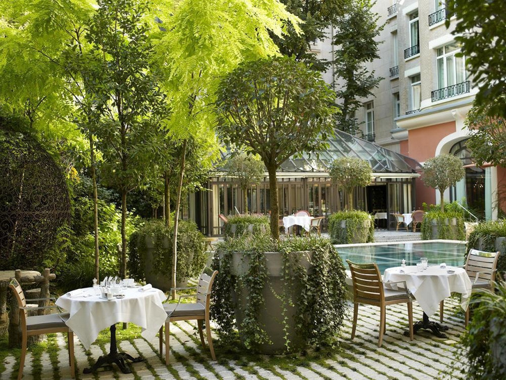 Зеленый оазис: топ-10 отелей с живописными садами (фото 40)