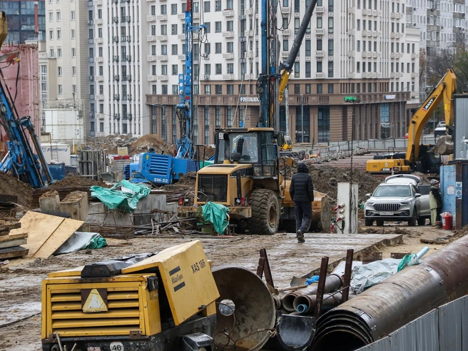 Власти рассчитывают сдать станции метро в эксплуатацию в середине 2027 года. | Источник: Наталья Бурухина / NN.RU