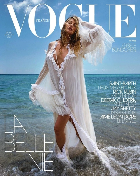 Источник: @voguefrance