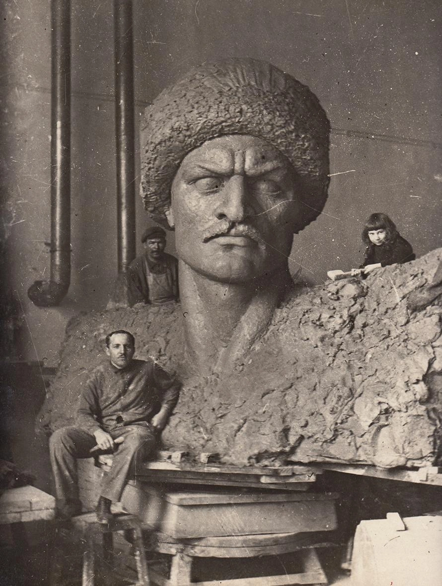 Дипломная работа скульптора Сосланбека Тавасиева, 1920-е годы | Источник: предоставлено Ростаном Тавасиевым