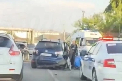 Двое в тяжёлом состоянии после ДТП с опорой в Бийске