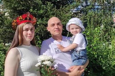 Пристав с семьёй из Читы впервые прошли на параде ко Дню семьи
