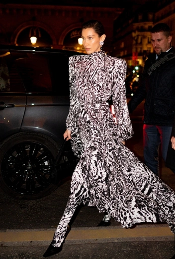 Белла Хадид в Париже | marieclaire.ru