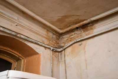 Арест счетов вынудил УК в Воронеже выплатить 957 тыс. рублей