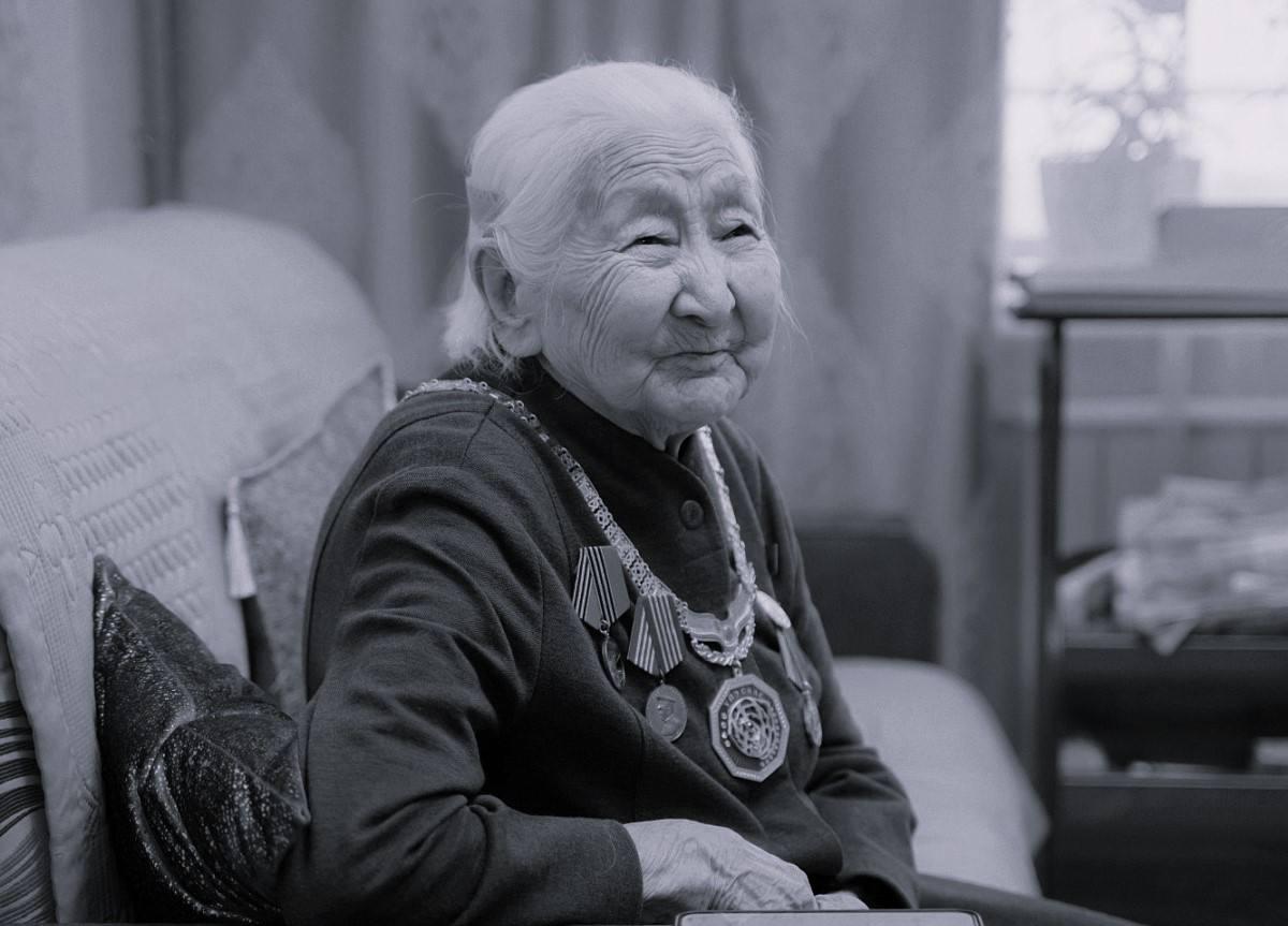 Она прожила 104 года. Умерла ветеран войны и тыла, почетная старейшина Якутии Федора Иванова