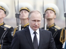 Сергей Шойгу отчитался Владимиру Путину об окончании частичной мобилизации в России