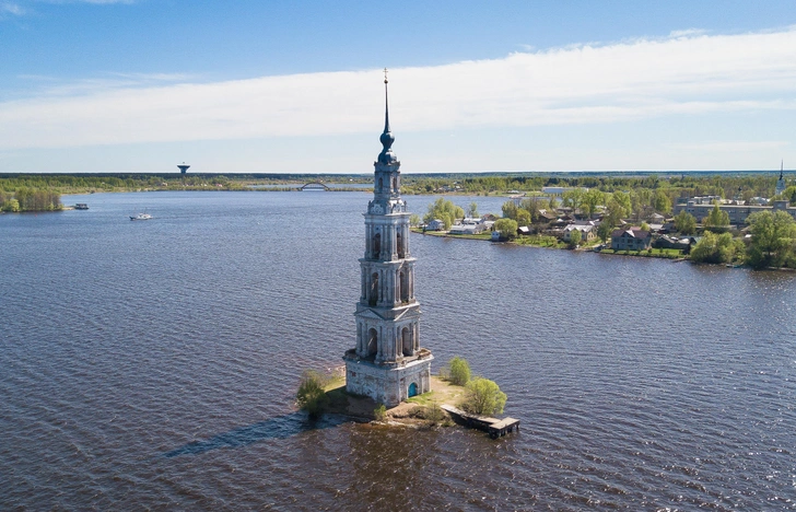 20 самых впечатляющих храмов мира, органично вписанных в природу