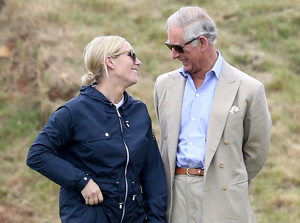 Зара Филиппс и принц Чарльз во время благотворительного матча по поло, 14 июня 2015 | marieclaire.ru